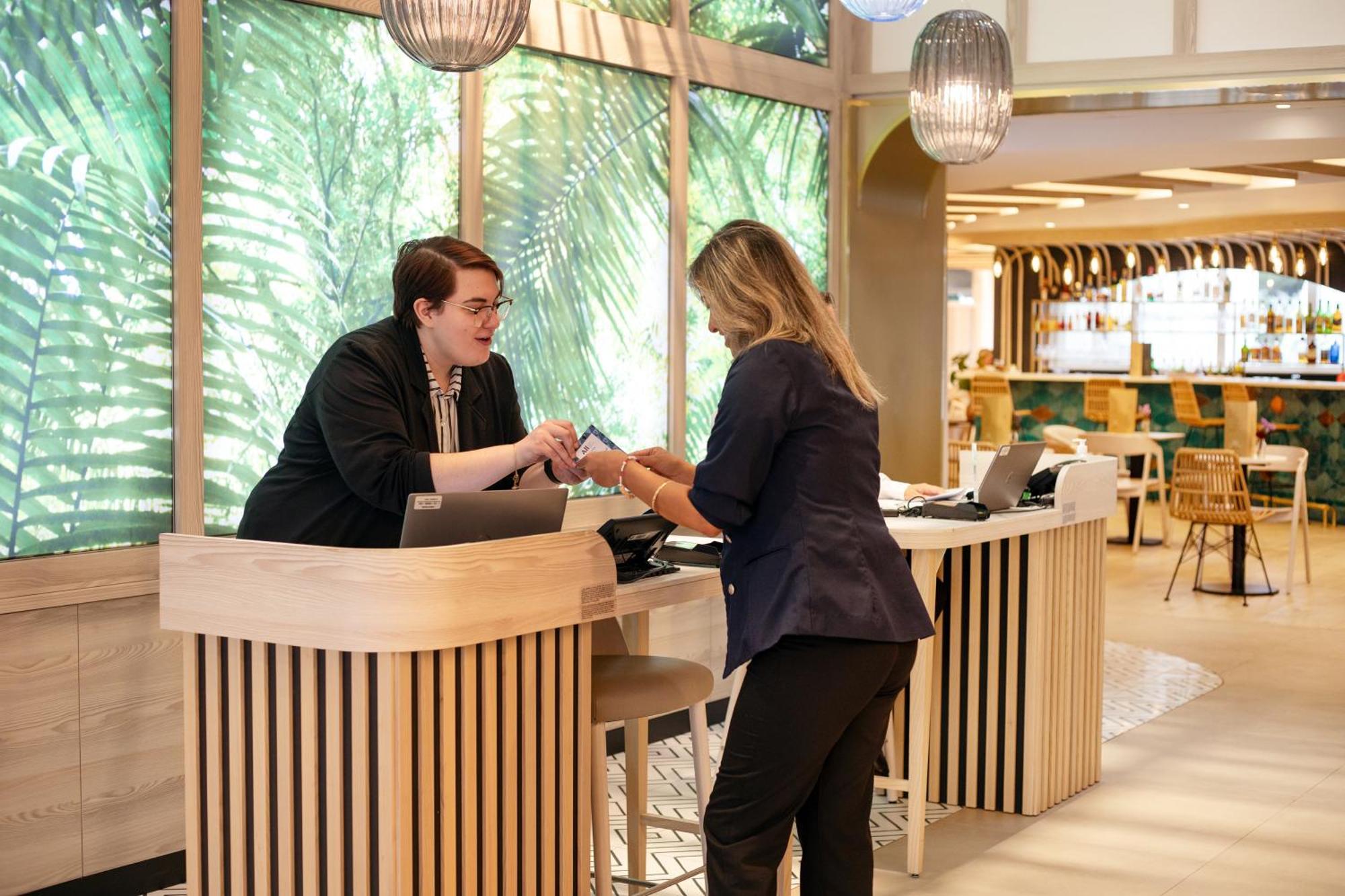 Novotel Hotel 4*